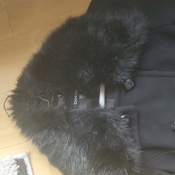 Pea coat bebe size small. Waist line with detachable faux collar. - Picture 2 of 5